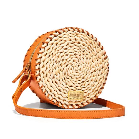 Bath & Body Works Womens Boho Summer Beach Woven Straw Round Crossbody Bag Beige - Picture 1 of 7